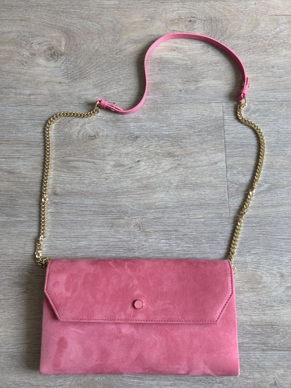 Taschen für Damen: Neue Veloursleder Clutch pink – Neu und originalverpackt aus Wohlen AG von SZS30