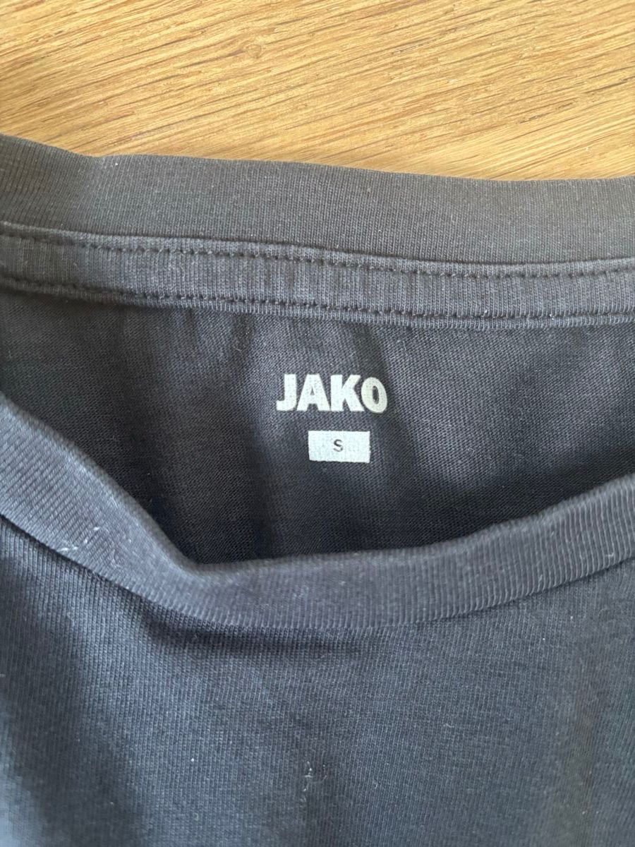 Jako T-shirt: Sport T-Shirt – Nuovo (secondo la descrizione) da Bern venduto da gwilla 1