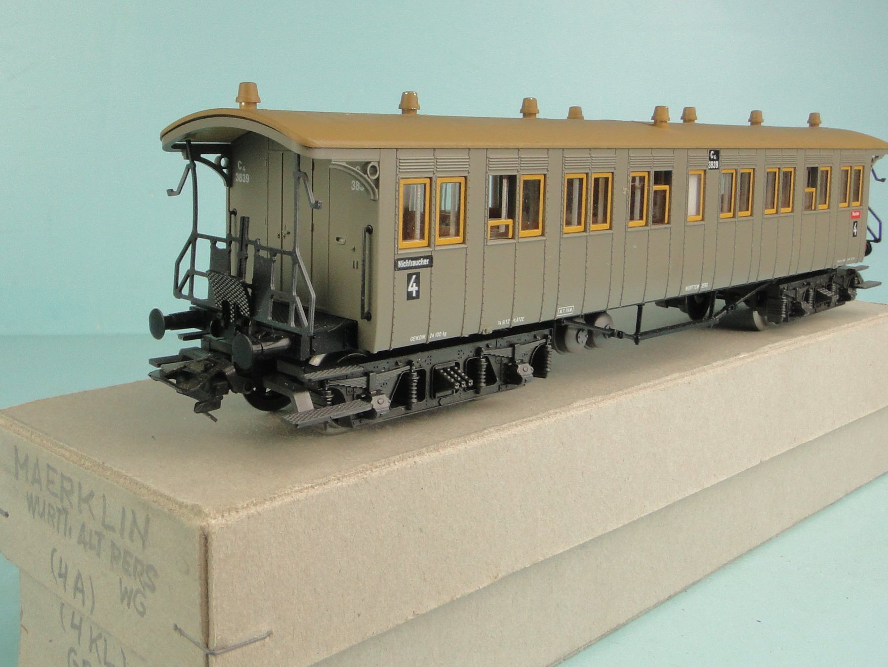 Märklin Modellini di ferrovie: Märklin 4214 Plattformwagen – Usato da Bülach venduto da cann11 1
