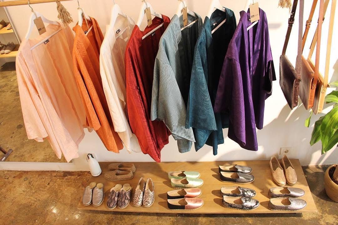 Giacche: Rote modifizierte Kimono-Jacke – Nuovo (secondo la descrizione) da Goldau venduto da 19099