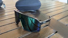 Oakley sutro