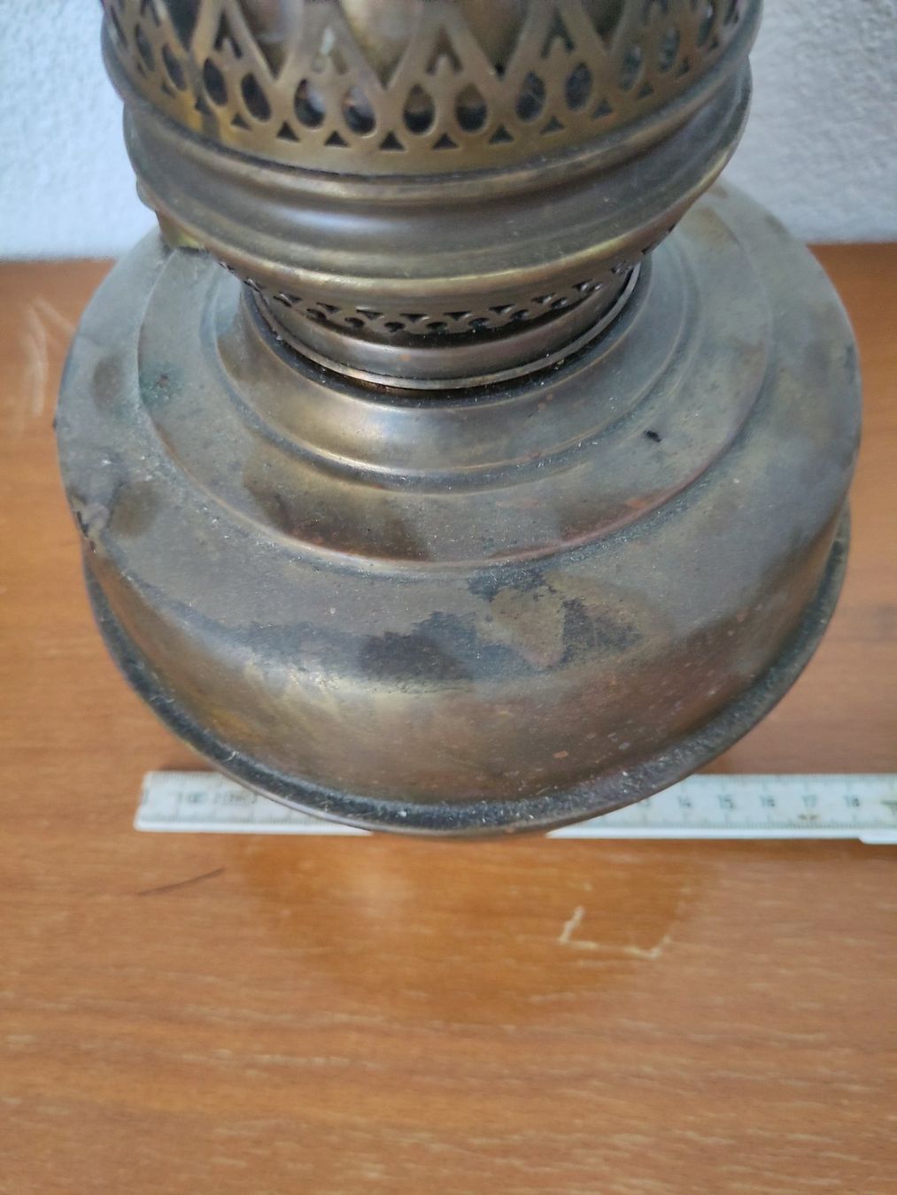 Lampade: Grosse antike und gut erhaltene Petrollampe – Usato da Oberbüren venduto da EBMA01 2