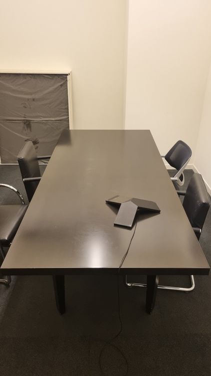 Giorgetti Tavoli: Seltener Giorgetti Esszimmertisch von Massimo Scolari – Usato da Zürich venduto da Zapro
