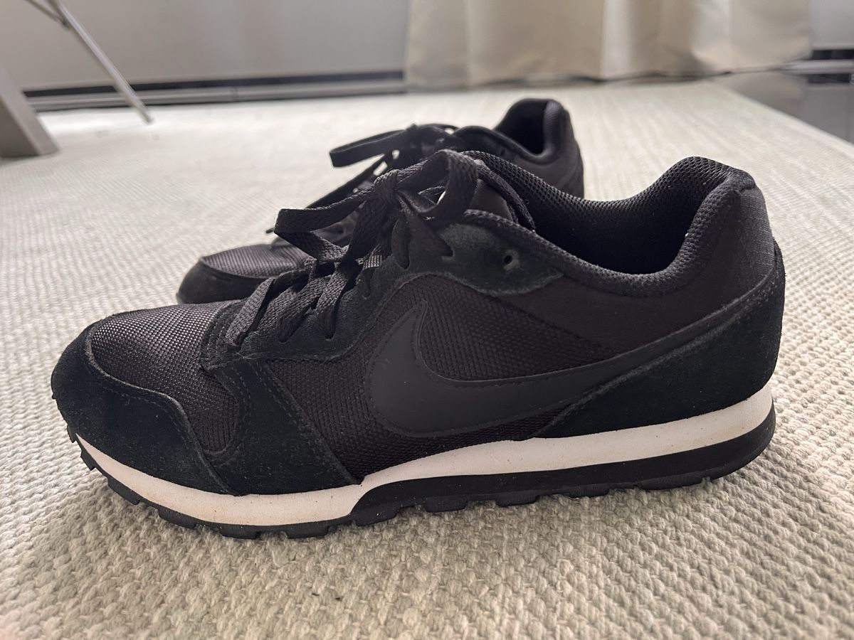 Nike Scarpe da donna: Nike Sneaker MD Runner 2 - Gr. 38 (37) – Usato da Kreuzlingen venduto da nic_mqj5 2