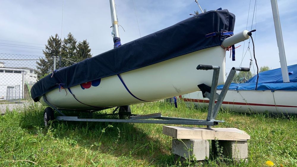 Segelboot Topper ISO ohne Trockenplatz Günstig (Gebraucht) in Wilen b ...