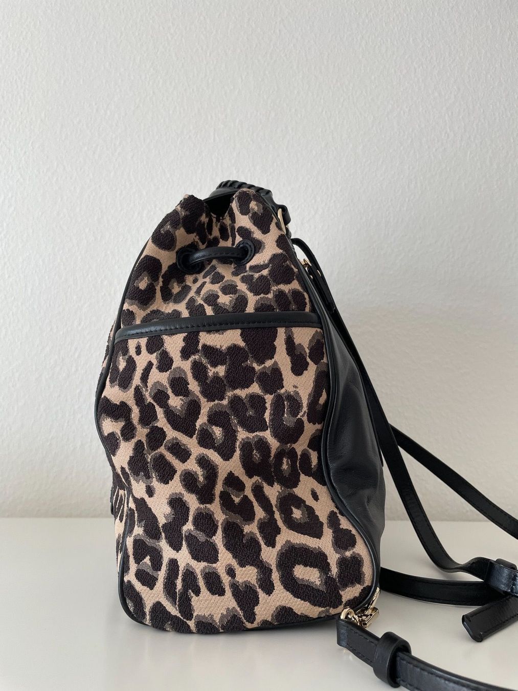 Zaini: DVF „Sutra“ Rucksack – Usato da Olten venduto da hahnice99 2