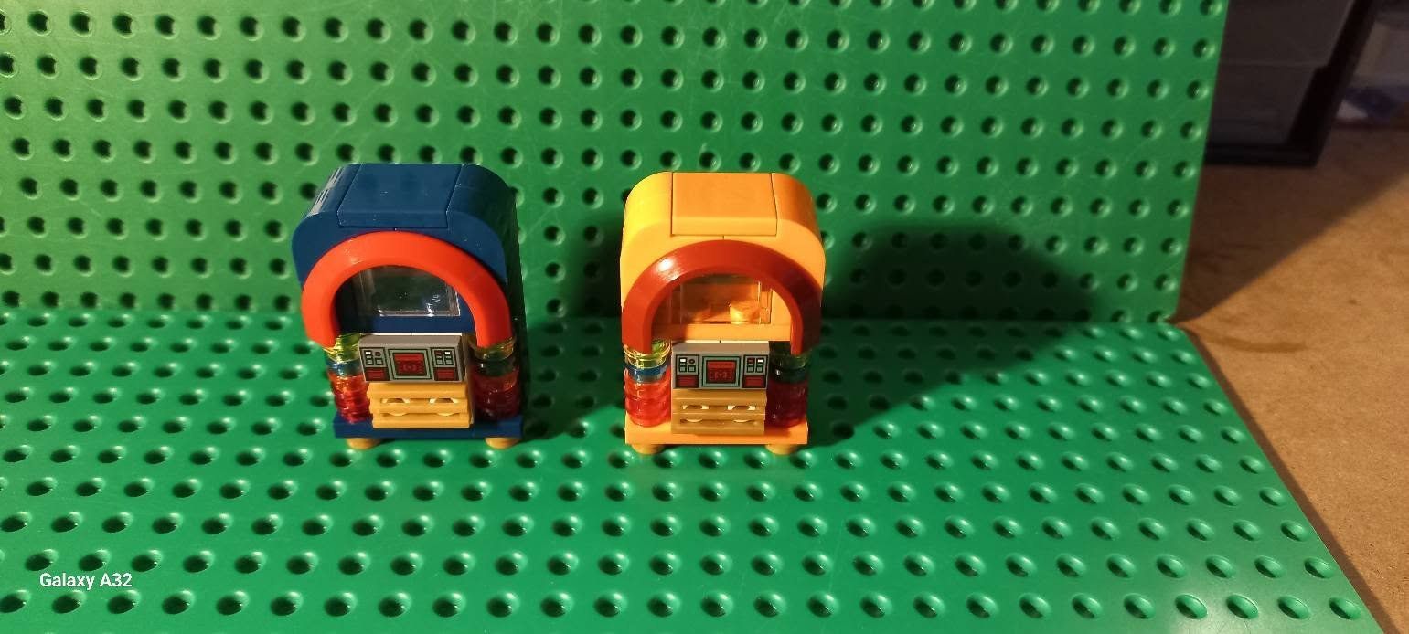 Lego Spielzeuge: Lot de 2 jukebox Lego – Gebraucht aus La tour de treme von Legocreation82 2
