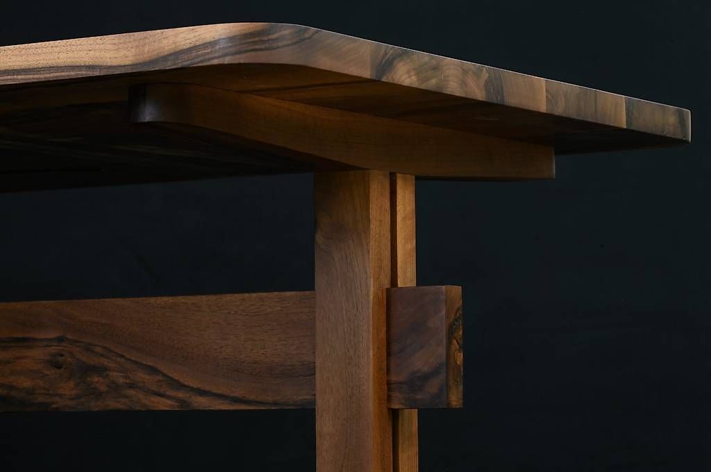 Scrivanie: Bureau en noyer massif – Usato da Delémont venduto da virgilerosselet 2