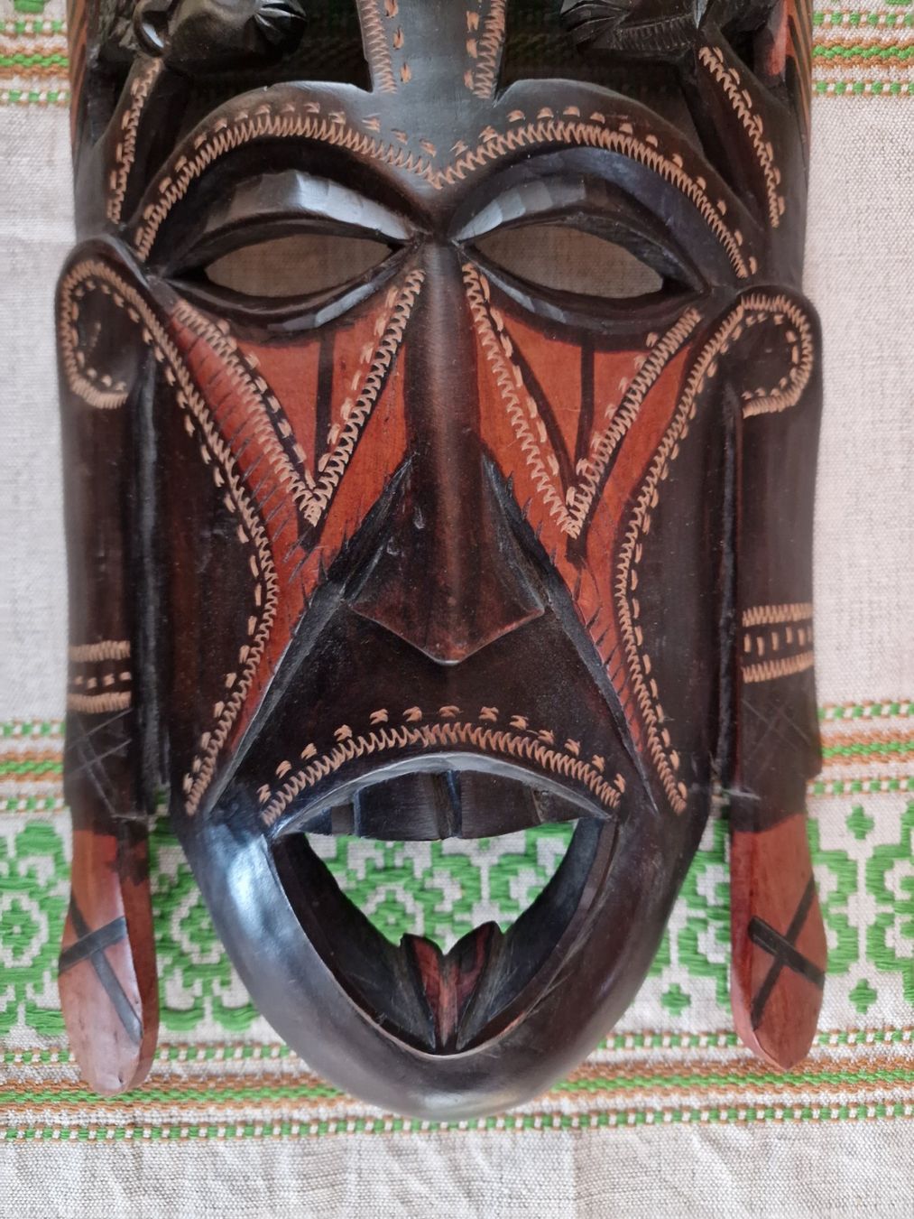 Internationale Kunst: Holzmaske und Holzbesteck aus Afrika – Gebraucht aus Röthenbach i. E. von Heureka5 2