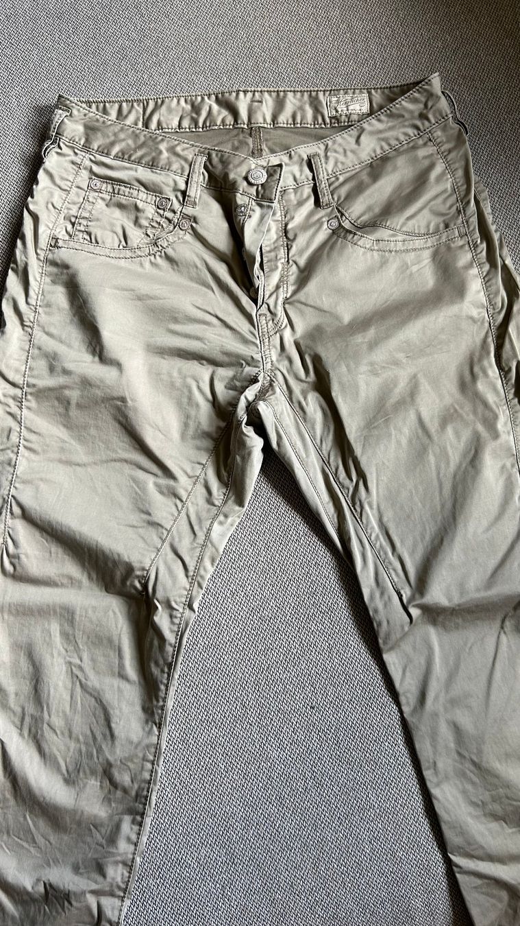 Herrlicher Hosen: Damenhose von Herrlicher, Grösse 31 – Neu (gemäss Beschreibung) aus Innertkirchen von Urbachtal