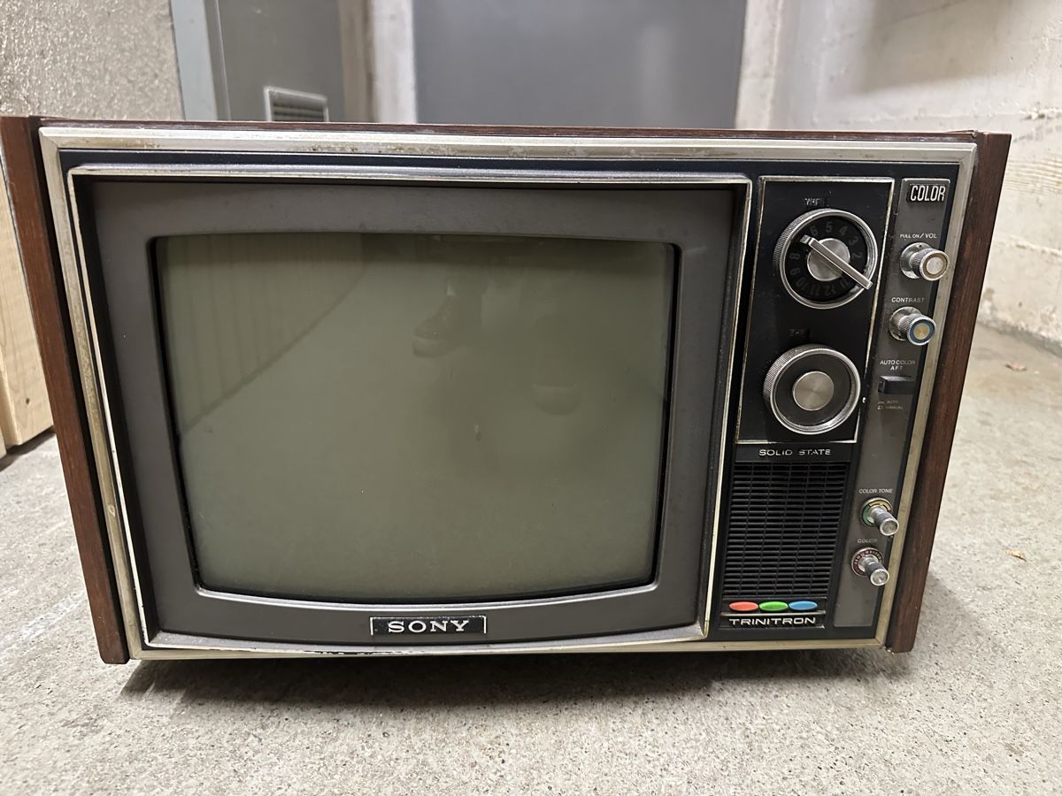 Televisori: Sony trinitron vintage 1970s – Difettoso da Onex venduto da rya_5brm 2