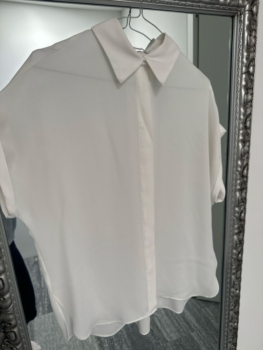 Mango Camicette: Mango White blouse, size XS - Perfect for summer! – Usato da Sementina venduto da NinaDel 1