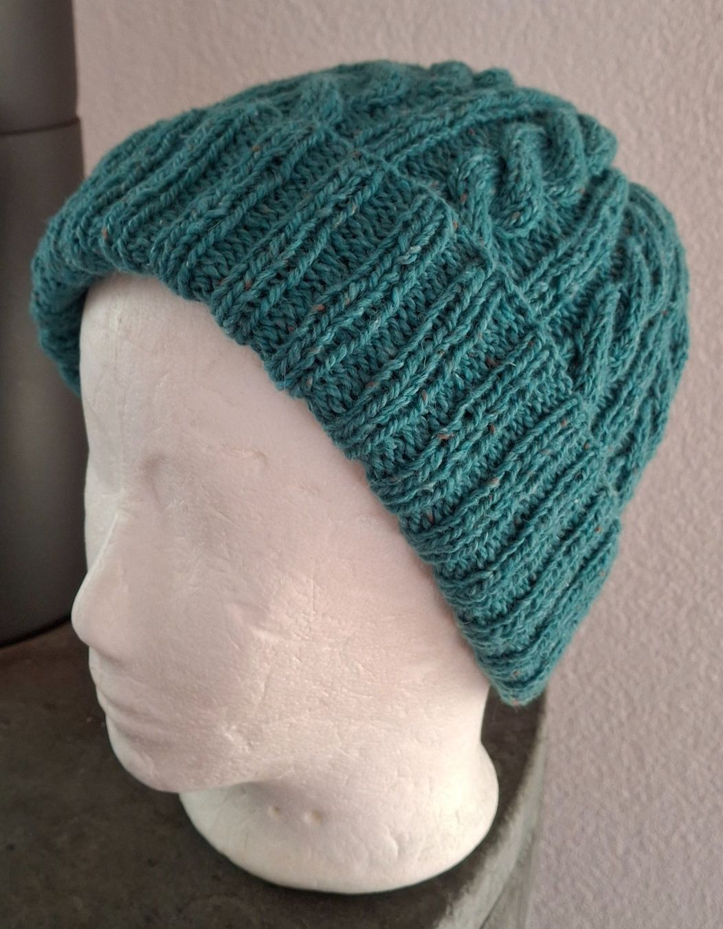 Chapeaux, bonnets & casquettes: Mütze "Pine" handgestrickt    NEU – Neuf (Voir description) à Langenthal par Handstrick 6