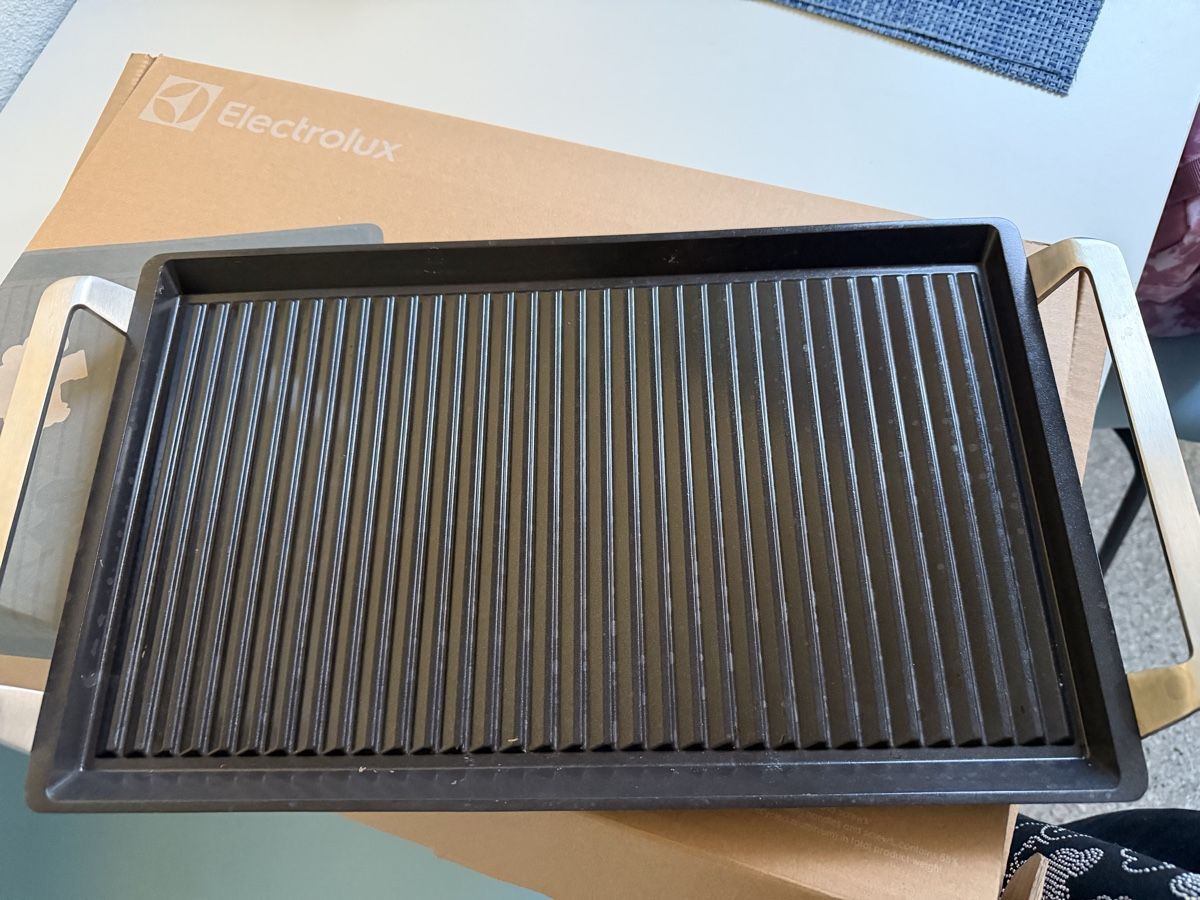 Electrolux Elettrodomestici da cucina: Electrolux Plancha Grill E9HHPG11 neu  – Nuovo (secondo la descrizione) da Eschenbach LU venduto da Syrah3 1