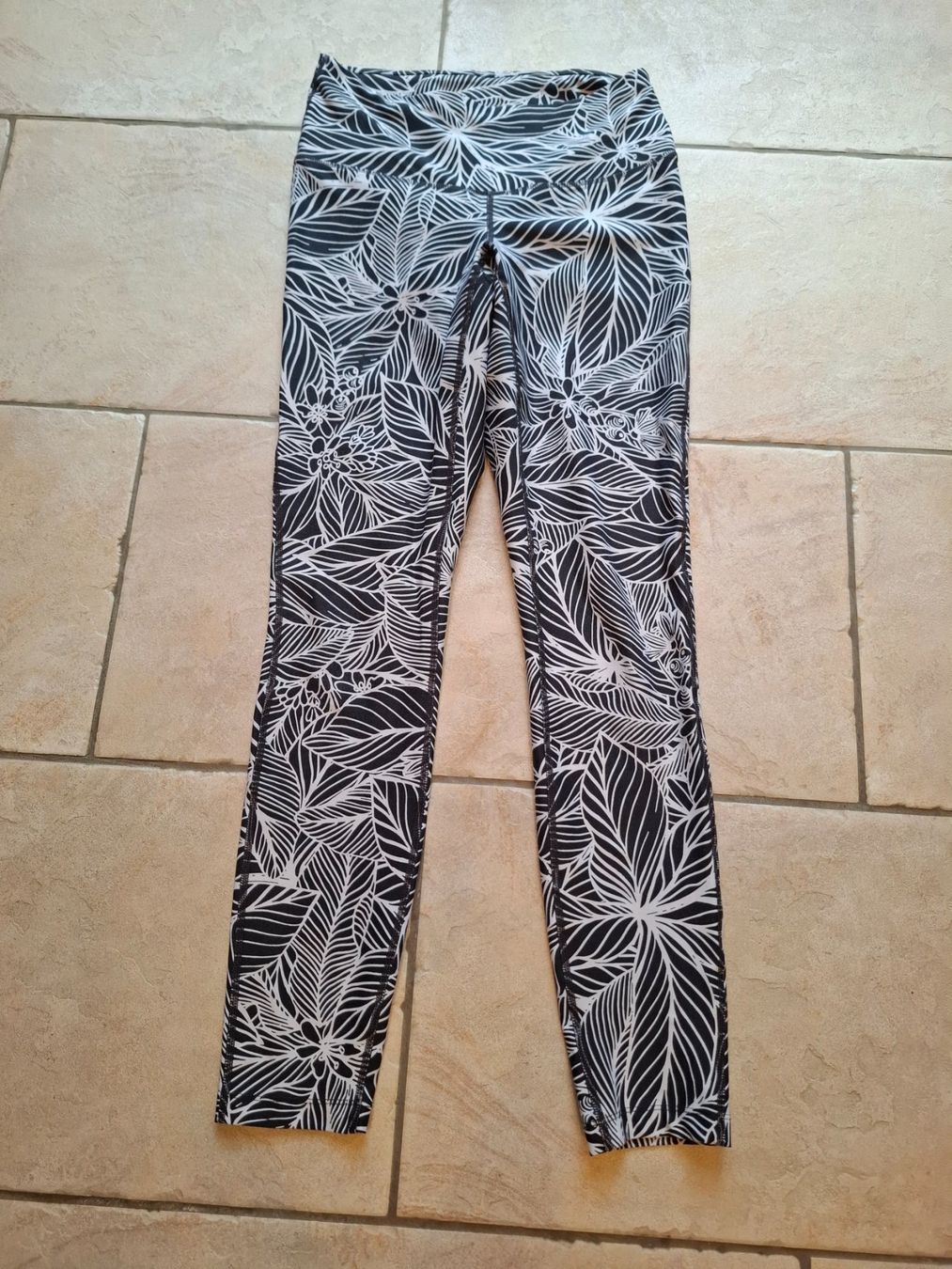 Leggings: Sporttights von Tchibo, Gr. S – Usato da Wenslingen venduto da kasjupeia