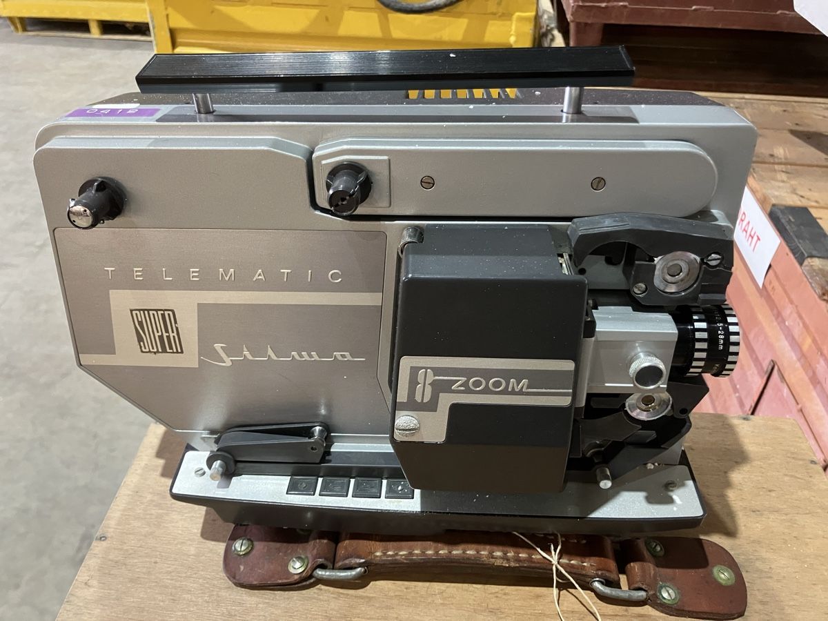 Heimkino: Silma Telematic Super 8 Projektor mit Holzkoffer – Defekt aus Uerkheim von Dealer-4813