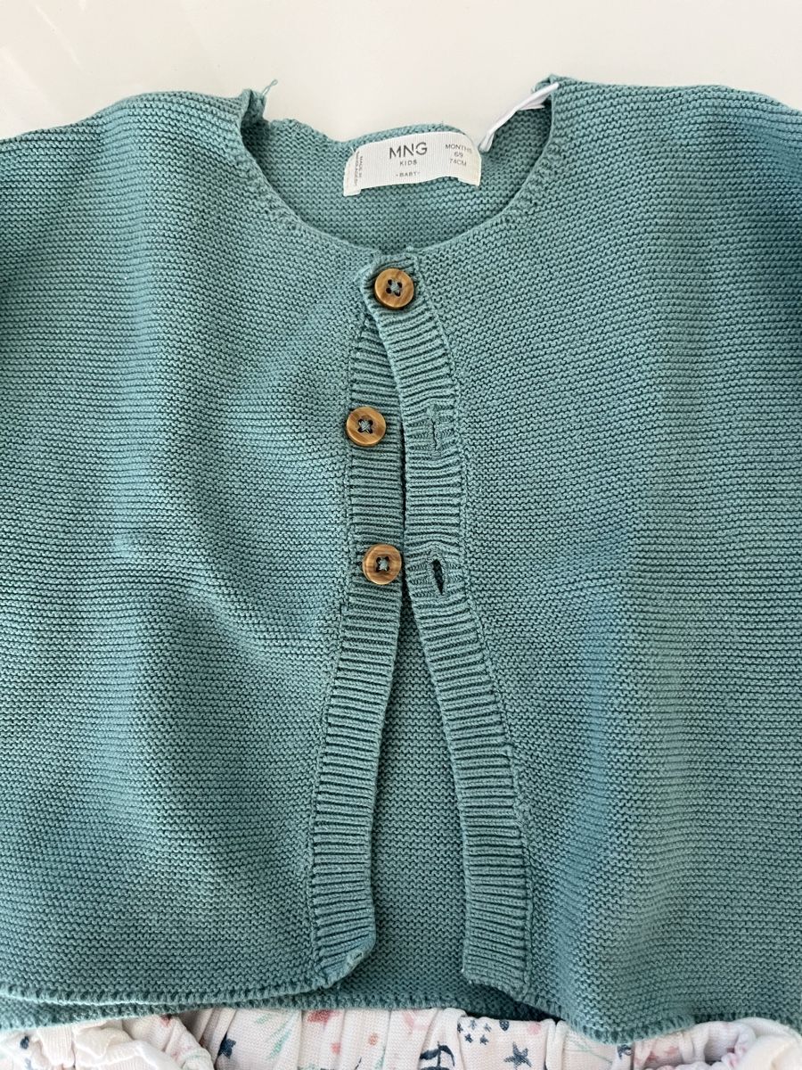 Mango Kleiderpakete & -sets: Mango Set Strickjäckchen Gr.74, Hose Gr. 68 – Gebraucht aus Oberwil BL von FinjaBijou 1