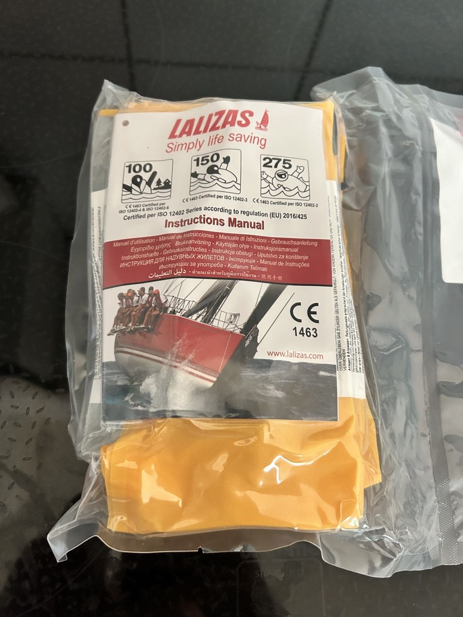Giubbotti di salvataggio: Gilet de sauvetage Lalizas – Nuovo e nell'imballaggio originale da lausanne venduto da Jacklamitr 1