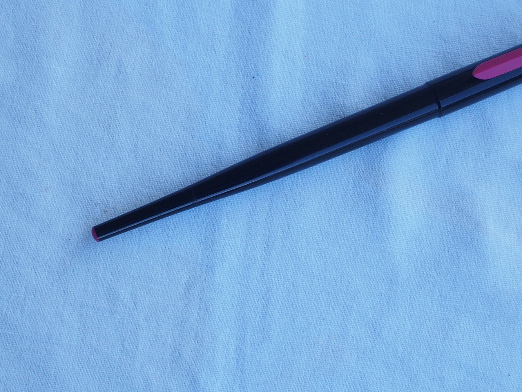 Penna & Evidenziatori: Pelikan Stylo calligraphique, plume large – Usato da Meyrin venduto da SRemka 3