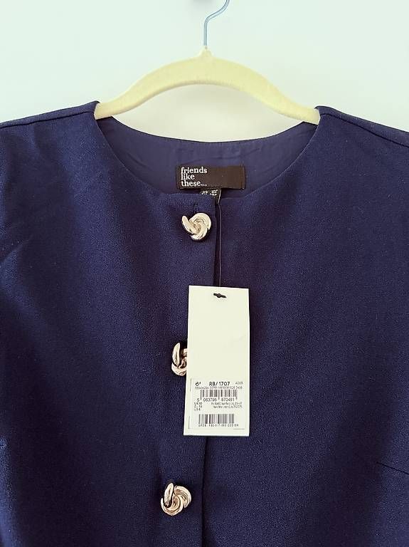 Robes: Dunkles Plissee-Kleid – D'occasion à Zürich par kochme 2