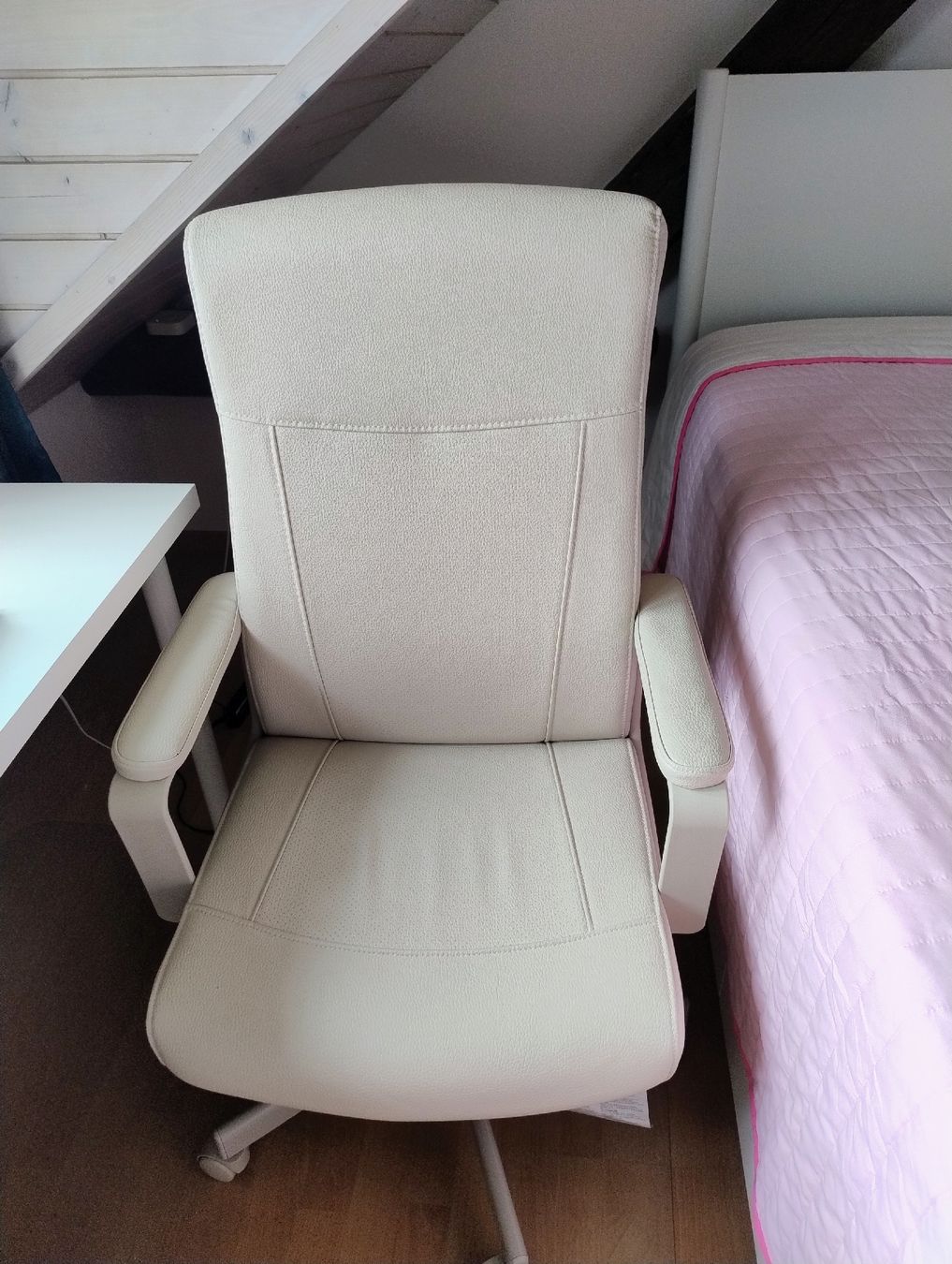 Ikea Poltrone: Millberget chair – Nuovo (secondo la descrizione) da Horgen venduto da bib_qrq8