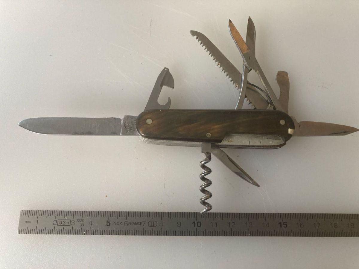 Victorinox Couteaux de poche: Sackmesser – D'occasion à Krauchthal par colligio 3