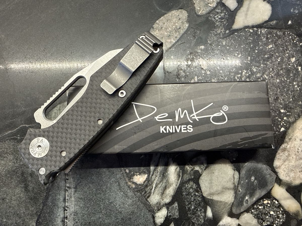 Zubehör: Demko AD22  Carbon Fiber – Neu (gemäss Beschreibung) aus Düdingen von M390 4