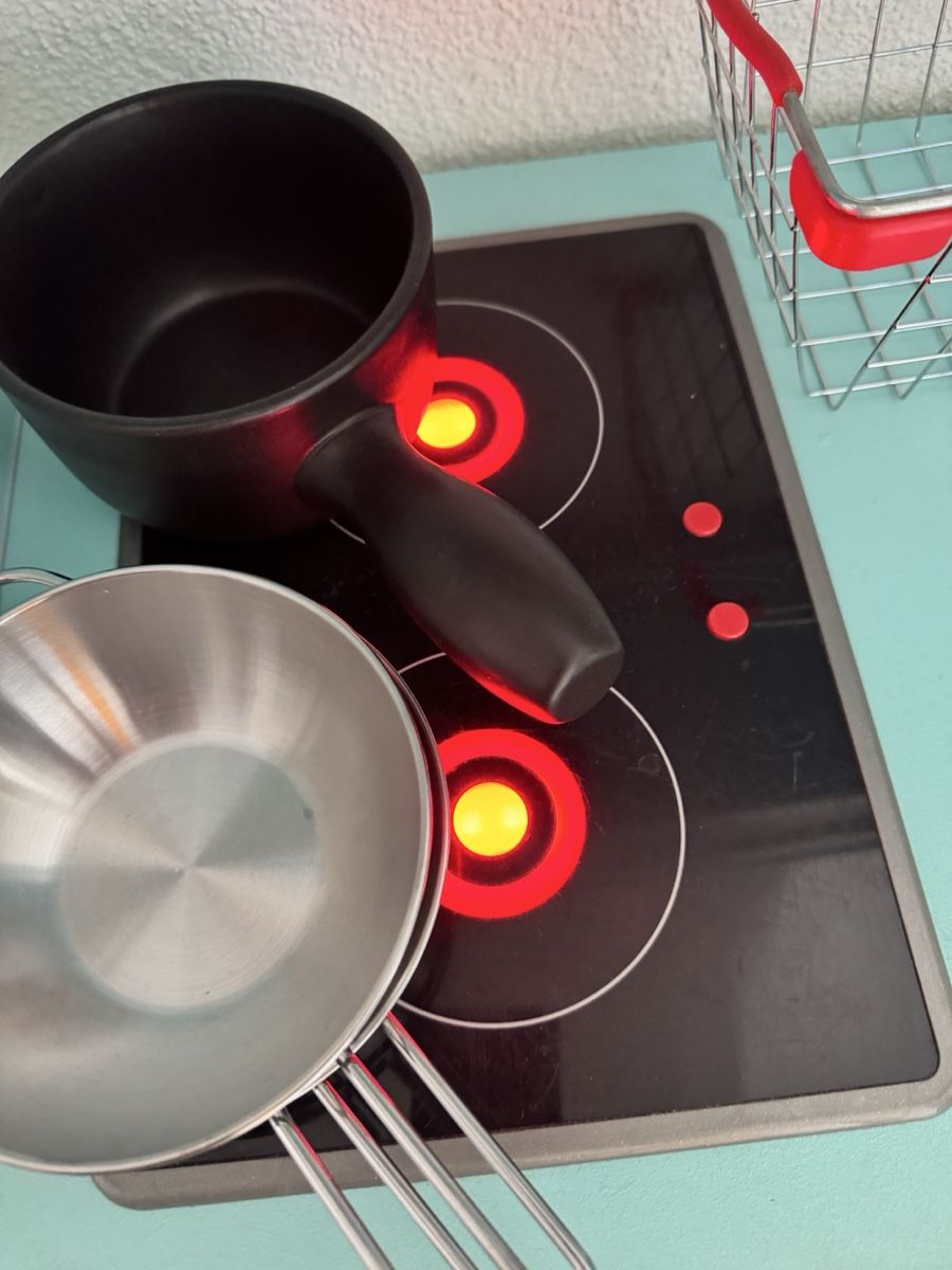 Ikea Spielzeuge: Ikea Spielküche mit Zubehör – Gebraucht aus Zofingen von SaraMay 3