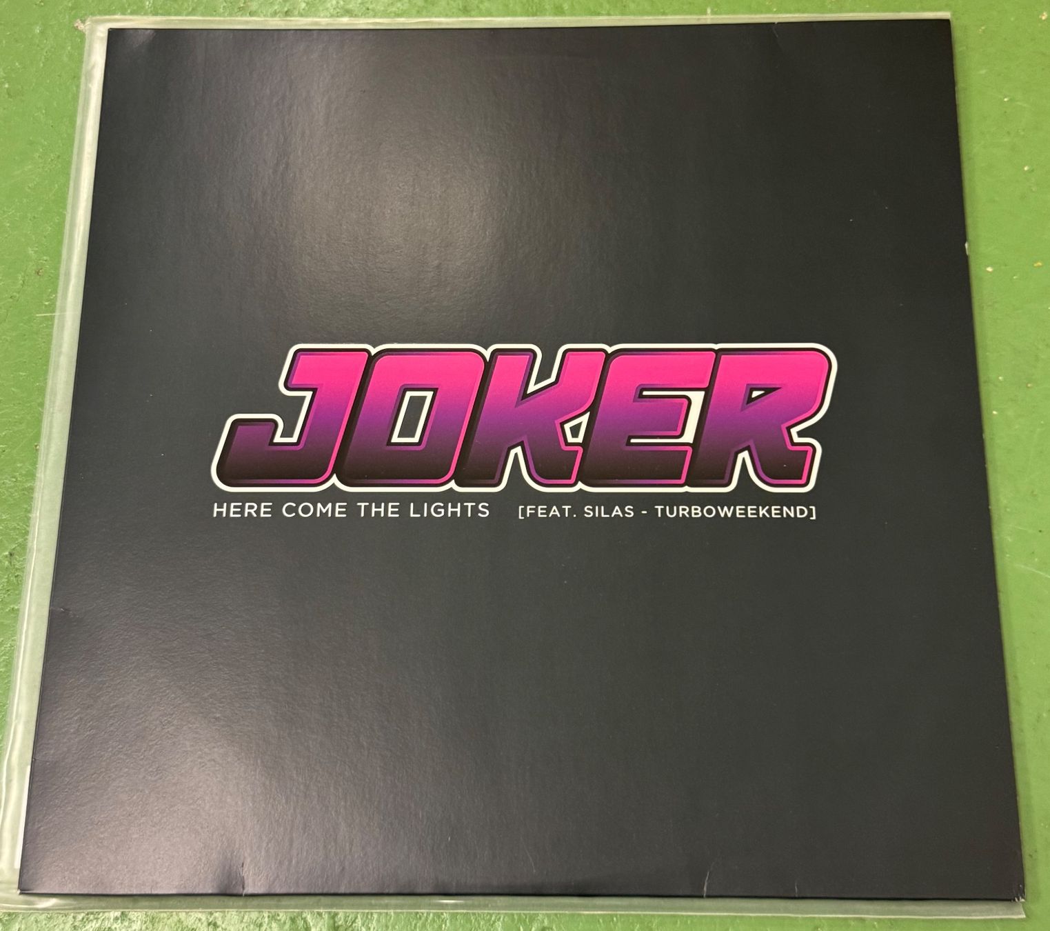 Dischi in vinile: Joker Feat. Silas: Here Come The Lights (Dubstep) – Usato da Basel venduto da Ostschweiz06 1