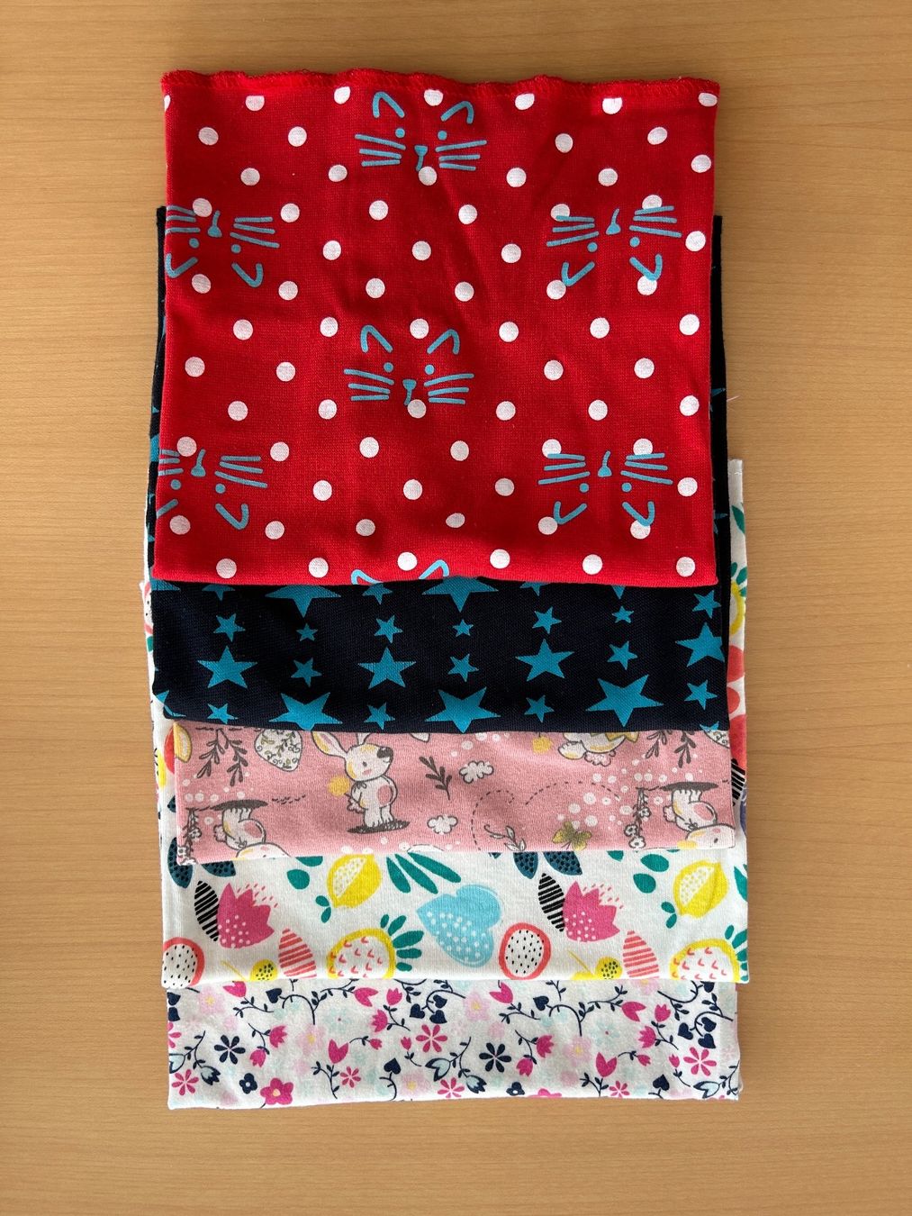 Lotti & Set di vestiti: Loop-Schals Mädchen 5x – Usato da Forch venduto da CorinneB-K