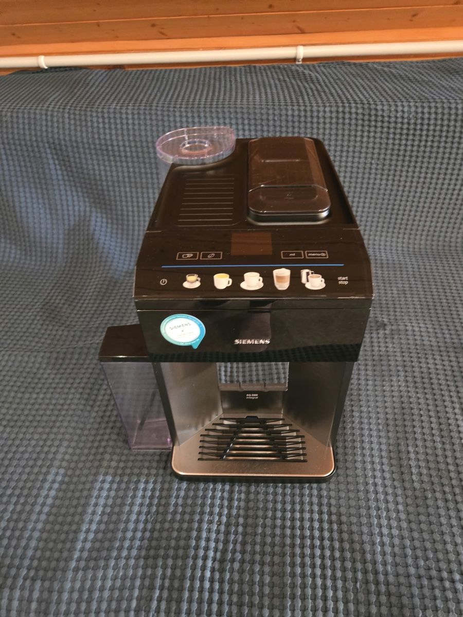 Siemens Macchine per caffè & Macchine per espresso: Siemens EQ.500 integral Coffee Machine Black – Usato da Ins venduto da dzi_cgk6 1