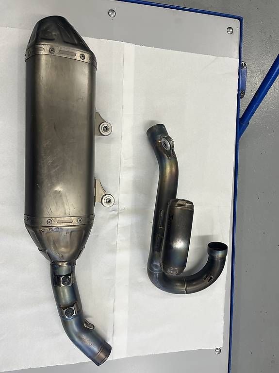 Échappements: Akrapovic Racing Line Auspuff  – D'occasion à Rain par yamaha19 1