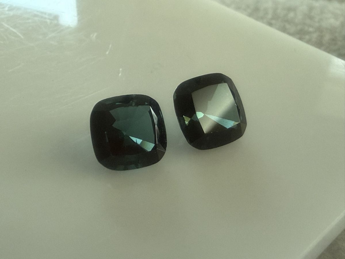 Pietre preziose: INDIGOLITH TURMALIN   " Pair "   4.55cts  Nigeria – Nuovo e nell'imballaggio originale da Seftigen venduto da tigers12 2