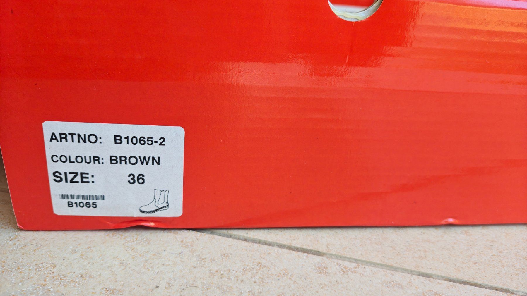Scarpe da donna: Neue braune Stiefel, Grösse 36 – Nuovo e nell'imballaggio originale da Thalwil venduto da hri_s2bq 4