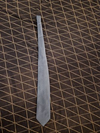 Elegante Herrenkrawatte VINCI blau Seide