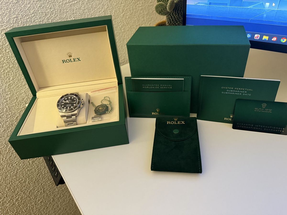 Rolex Orologi: Rolex Submariner Date Neu & Full set 2026 – Nuovo (secondo la descrizione) da Balgach venduto da EFY-SG 1