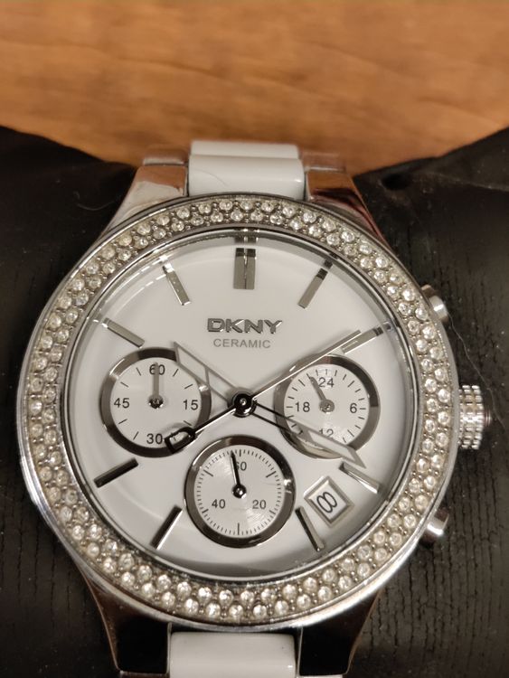DKNY Orologi: Damenuhr Quarz DKNY Keramik/Stahl – Usato da Bergdietikon venduto da Marshmallowa 7