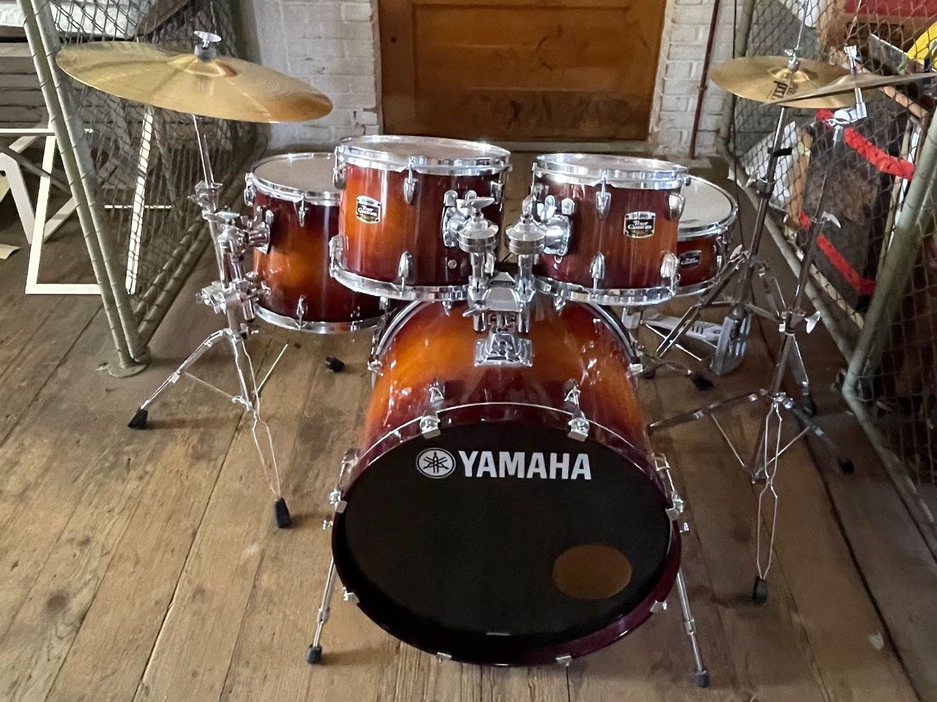Strumenti musicali: YAMAHA Tour Custom Drum Kit – Usato da Wil SG venduto da HappyC 6