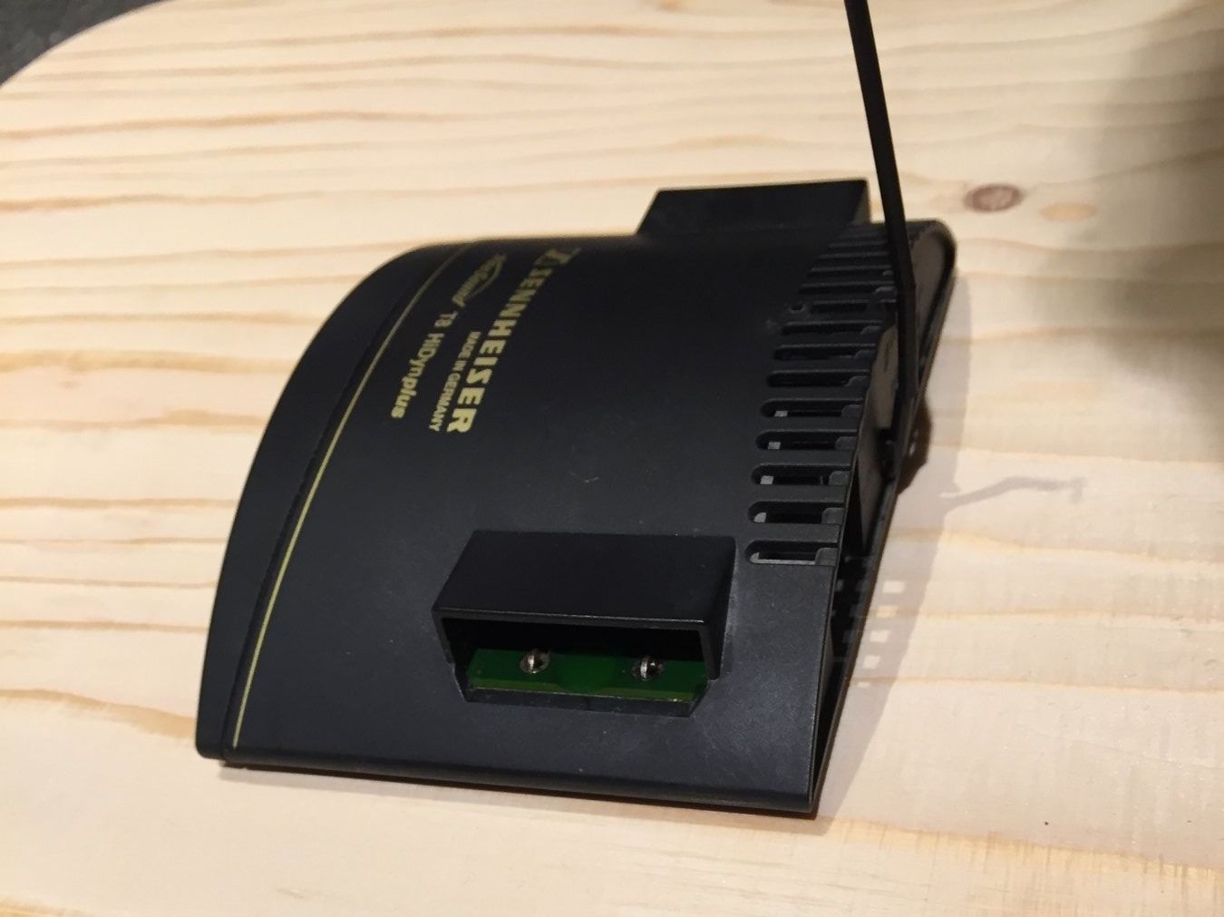 Sennheiser Kopfhörer: Sennheiser RS 8  Funkhörer – Defekt aus Würenlingen von Schneiderhifi