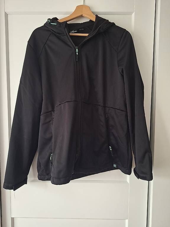 Vestes: Softshelljacke – D'occasion à Gelterkinden par lau_z755