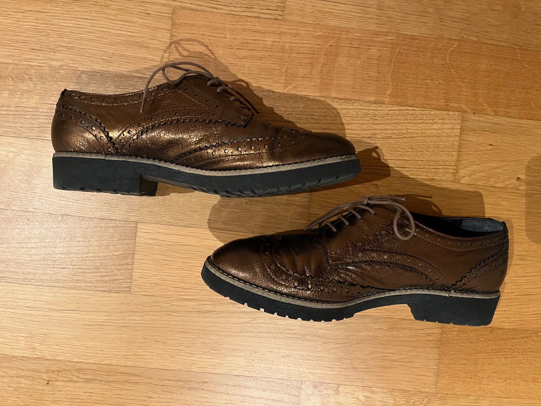 Dune London Scarpe da donna: Dune Leder Schnürschuhe Bronze-Gold Gr39 – Usato da Wollerau venduto da bri_s9qv 1