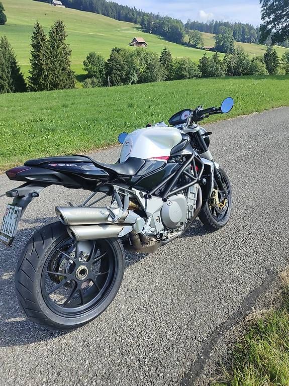 MV Agusta Strada: MV Agusta Brutale 910R – Usato da Fiaugères venduto da bac_l8dx 2