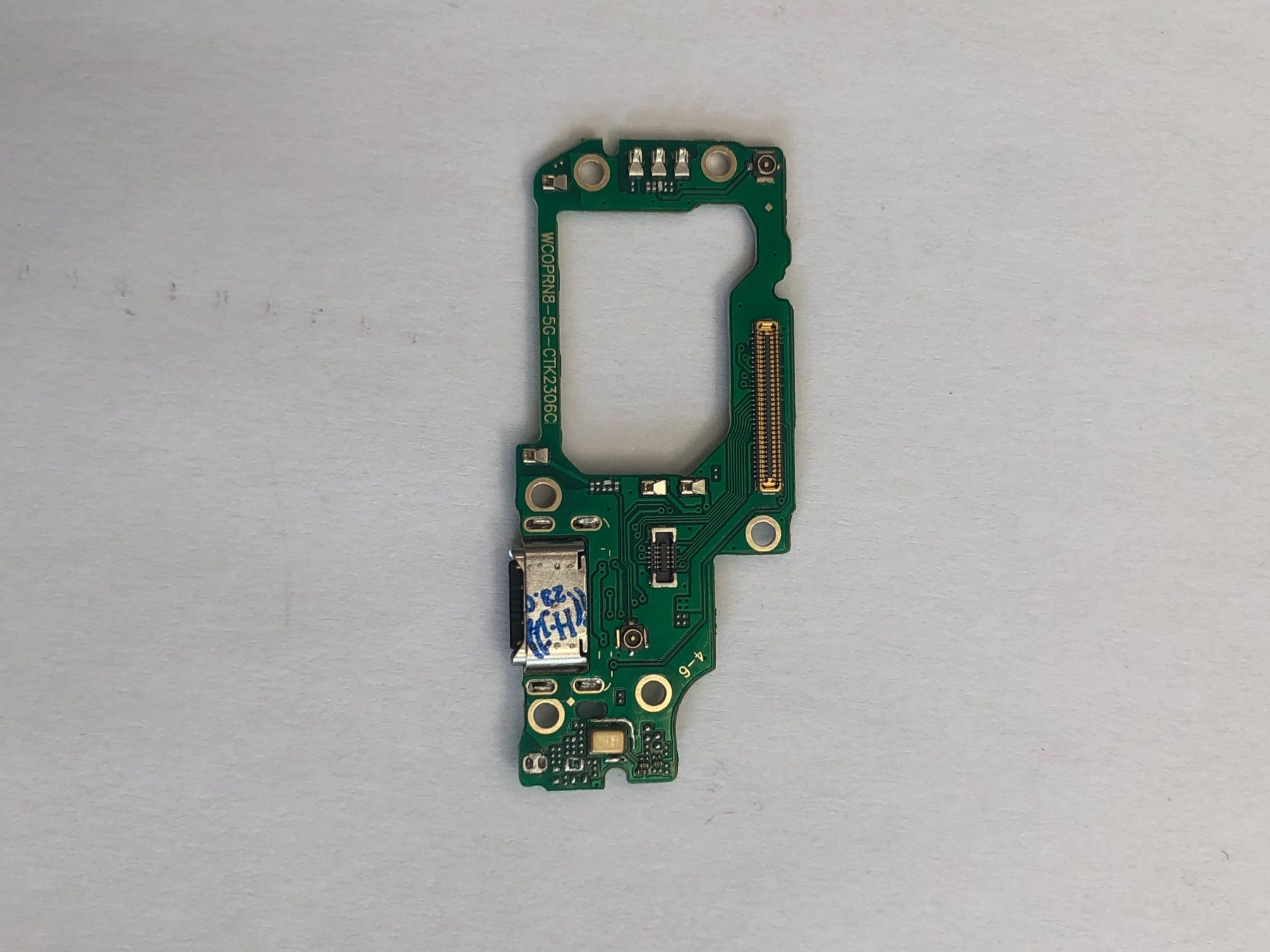 Oppo Telefoni cellulari / Smartphones: Oppo Reno 8 5G Ladebuchse – Nuovo e nell'imballaggio originale da bern venduto da reptechnic