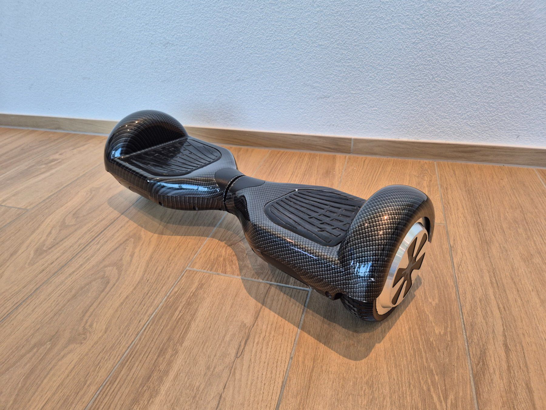 Hoverboard: Hoverboard "Carbon Optics" - Black Wheels - OVP - Top – Usato da Dübendorf venduto da ott_xmg2