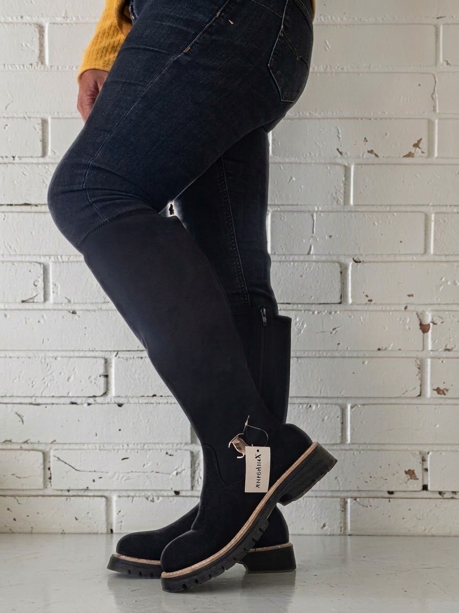 Scarpe da donna: Neue Stiefel Gr. 41 schwarz – Nuovo (secondo la descrizione) da Trimbach venduto da Alessia75 1