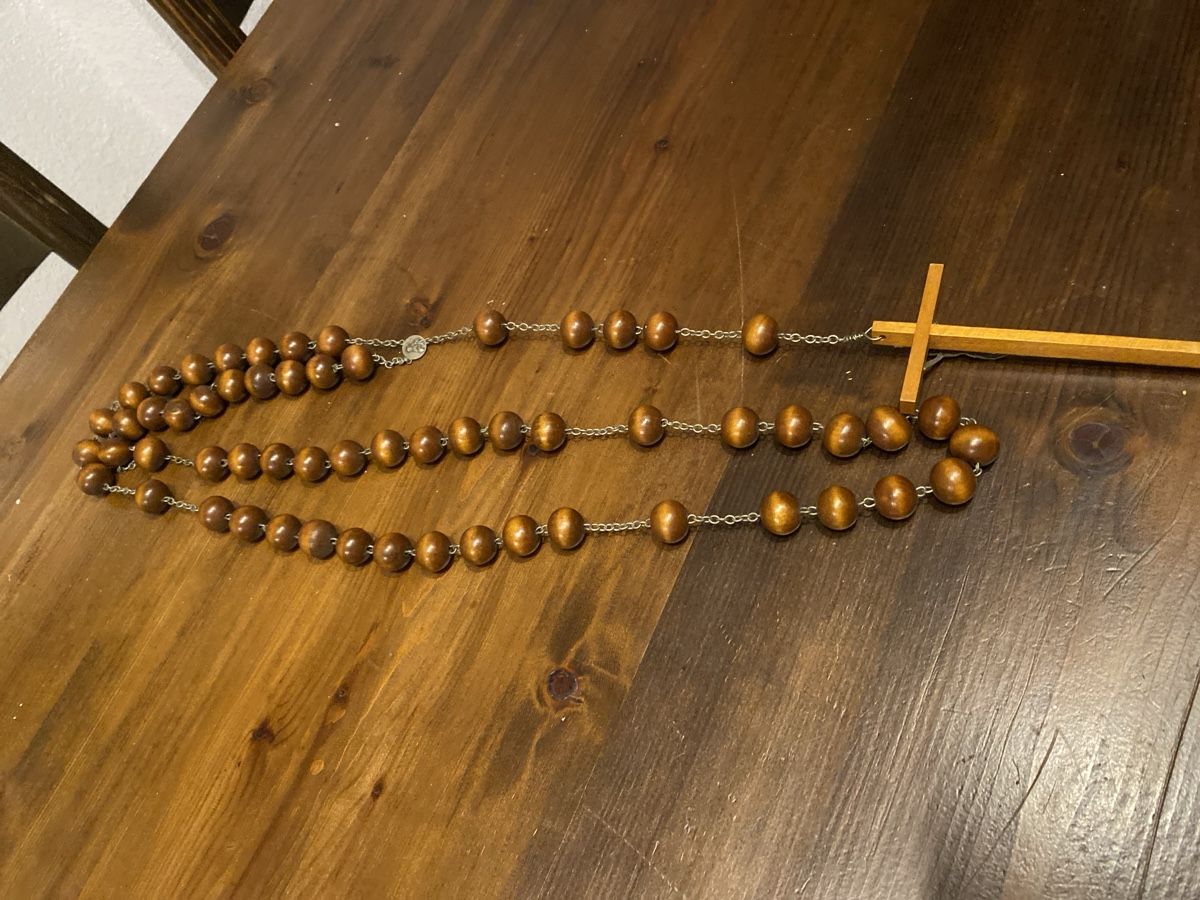 Altri gioielli: Rosario in legno – Usato da Capolago venduto da chi_2v5h