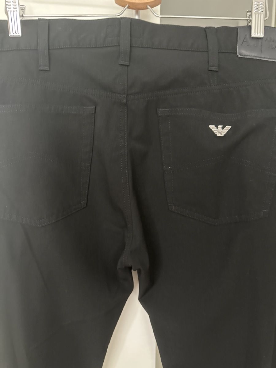 Armani Pantaloni: Stoffhose Herren Armani – Usato da Baar venduto da Esavi 1