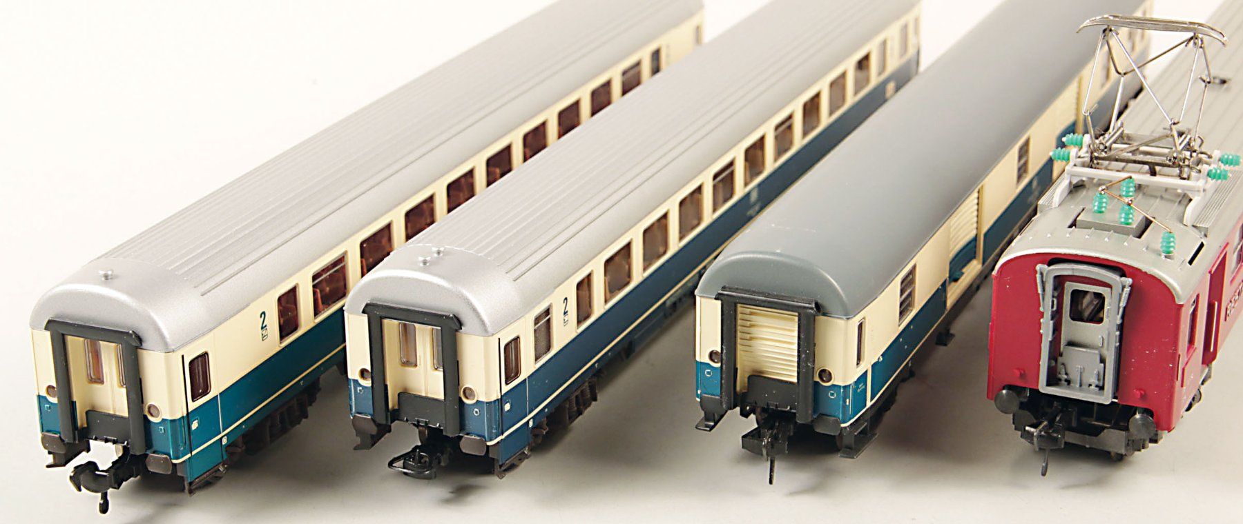 Fleischmann Modellini di ferrovie: 4 Fleischmann Wagen Spur H0 DC (V90) – Usato da Anglikon venduto da Florenre 2