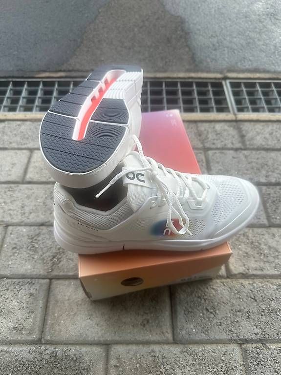 On Scarpe da uomo: Roger Federer On Schuhe – Usato da Mels venduto da boo_6zxc 1