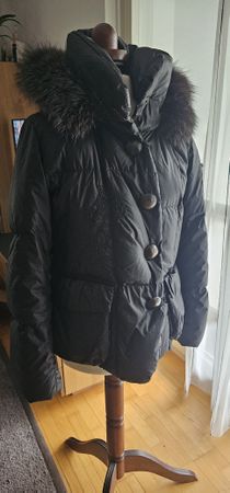 Airfield Daunenjacke schwarz Gr. 38 Pelzkragen